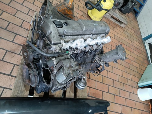 Motor mercedes w124 s124 - mercedes,