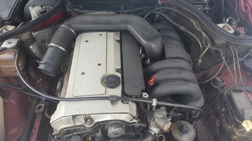 Motor mercedes benz w124 - mercedes-benz,